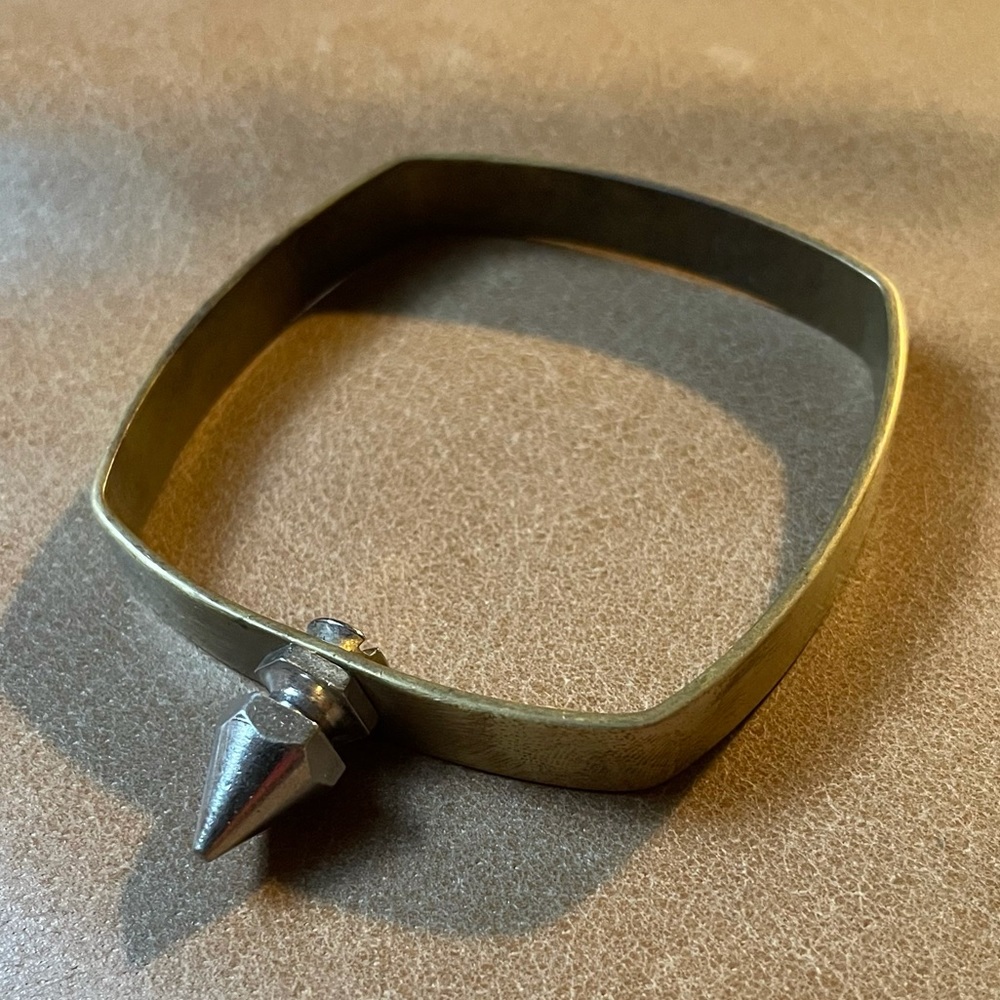 Brass square bangle cuff bracelet - Picture 1 of 7